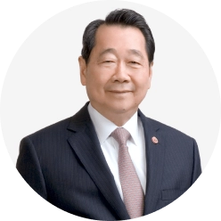 Mr. Dhanin Chearavanont