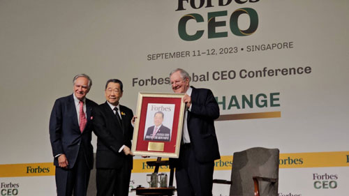 Forbes มอบรางวัลเกียรติยศหนึ่งเดียว "MALCOLM S. FORBES LIFETIME ACHEIVEMENT" แก่ท่านประธานอาวุโส “ธนินท์ เจียรวนนท์”  เครือซีพี