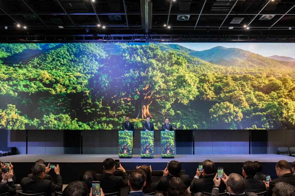 ซีพี เปิดโมเดล "Reforest Tokenization" นำร่องกับมูลนิธิแม่ฟ้าหลวง  ยกระดับทุนธรรมชาติไทยสู่เศรษฐกิจแห่งอนาคต เริ่ม 10,000 ไร่ ในเชียงใหม่ เชียงราย และตาก