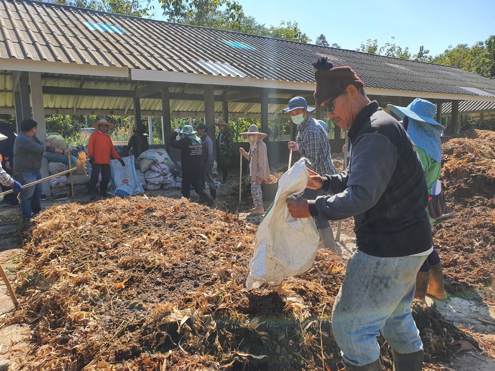 Change farmers' lives with Organic fertilizers.